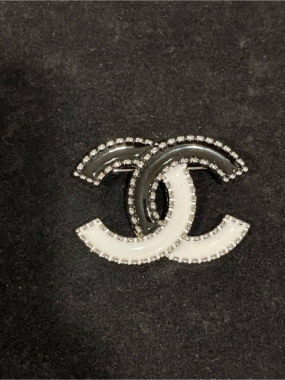 Fashion Jewelry Stamped Black and White Crystal-Trim Interlocking CC Brooch